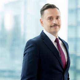 智元机器人：发布行业首个机器人世界模型开源平台Genie Envisioner